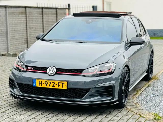 Volkswagen Golf 2.0 TSI GTI TCR 2019 Benzine 3