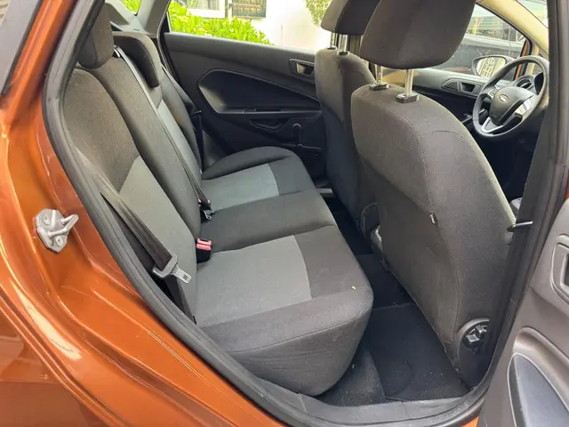 Ford Fiesta 1.25 Titanium 2015 Benzine 13