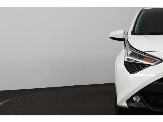 Toyota Aygo 1.0 VVT-i x-joy 2020 Benzine 33