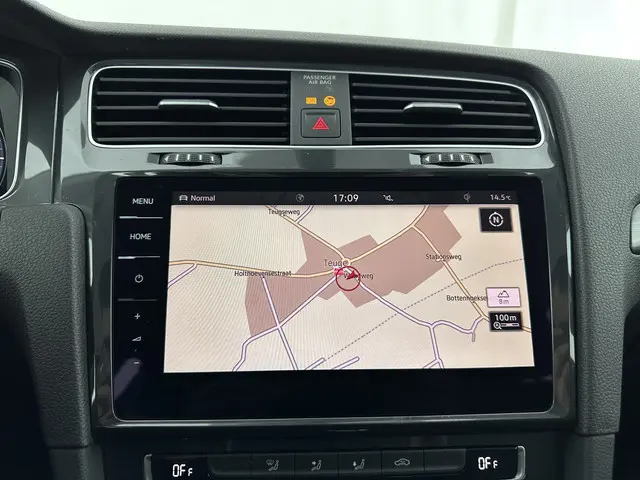 Volkswagen e-Golf {SOH-91%} 2019 Elektrisch 12