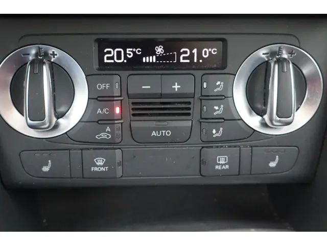 Audi Q3 1.4 TFSI Pro Line S 2014 Benzine 9