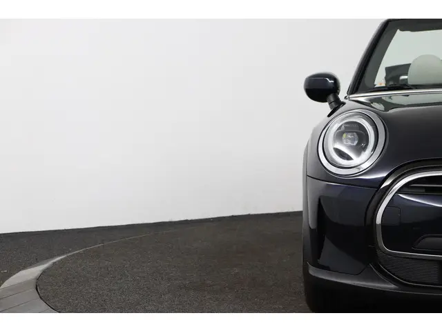 MINI Cooper Cabrio Mini 1.5 Classic 2022 Benzine 32