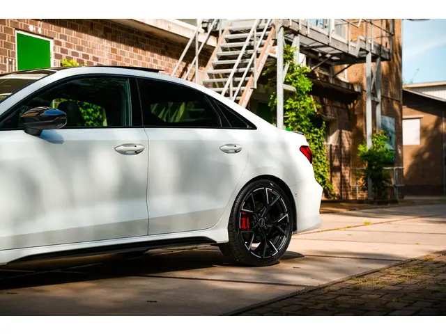 Audi RS3 Limousine 2.5 TFSI RS 3 quattro 2023 Benzine 11