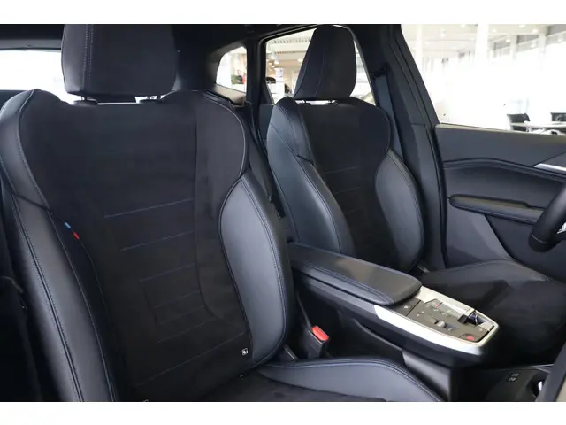 BMW 2 Serie Active Tourer 220i 2025 Benzine 8