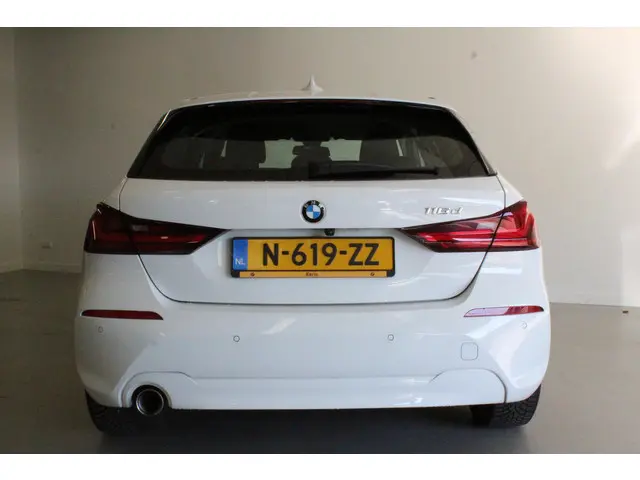 BMW 1 Serie 116d Business Edition 2022 Diesel 6