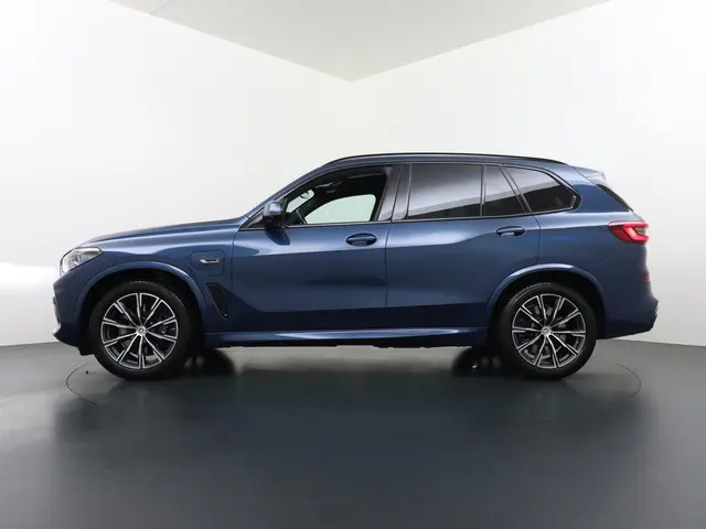 BMW X5 xDrive45e High Executive 2022 Hybride Benzine 4