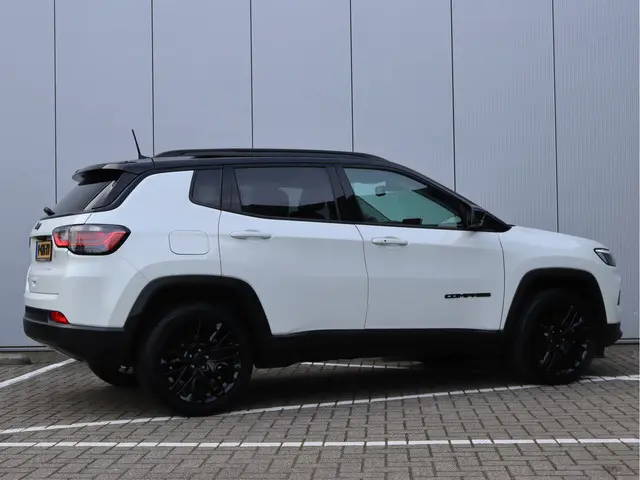 Jeep Compass 1.5T e-Hybrid Upland 2022 Hybride Benzine 5