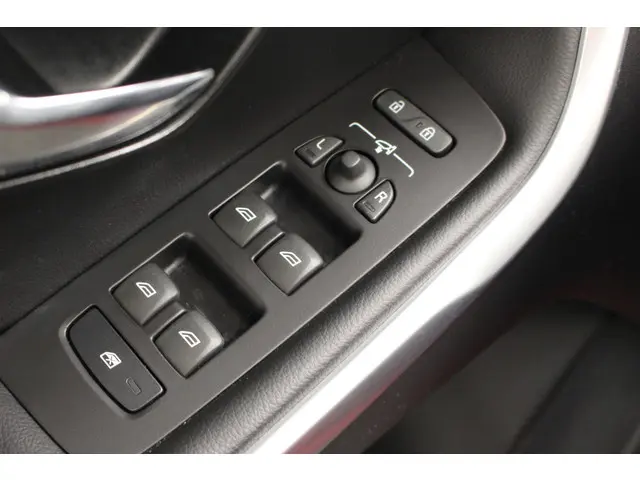 Volvo V40 T2 Polar+ Automaat 2019 Benzine 36