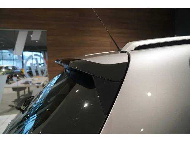 Peugeot 2008 1.2 PureTech Allure 2018 Benzine 19