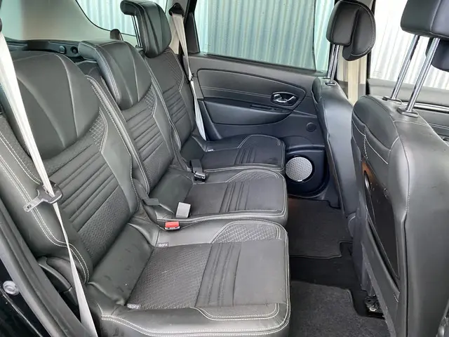 Renault Grand Scénic 1.2 TCe Bose 2015 Benzine 17