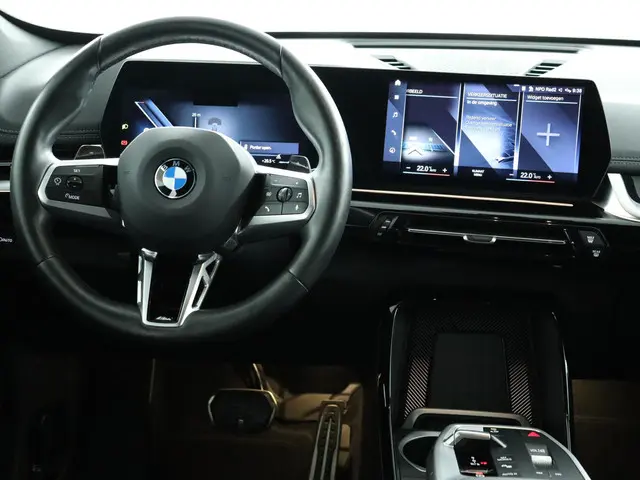 BMW X1 sDrive18i 2022 Benzine 79