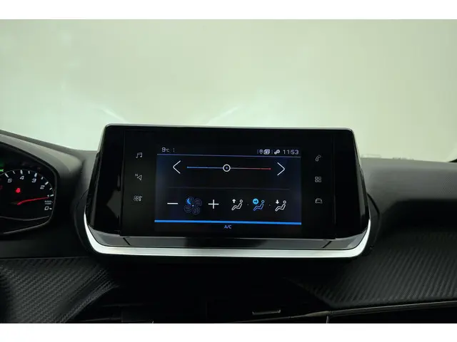 Peugeot 208 1.2 PureTech Active Pack 2022 Benzine 23