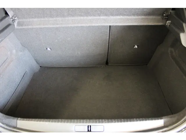 Peugeot 208 1.5 BlueHDi Blue Lease Allure 2020 Diesel 17
