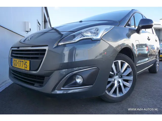 Peugeot 5008 1.6 THP Allure 5 - persoons! 2015 Benzine 12