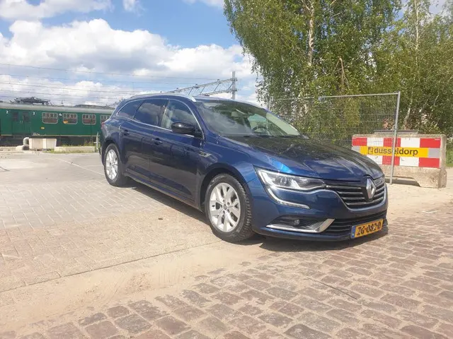 Renault Talisman Estate 1.3 TCe Limited 2019 Benzine 3