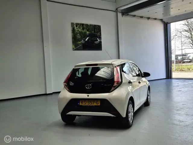 Toyota Aygo 1.0 VVT-i x 2016 Benzine 4