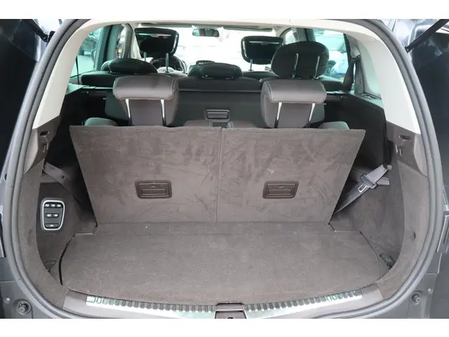 Renault Espace 1.8 TCe Initiale Paris 7p. 2019 Benzine 24