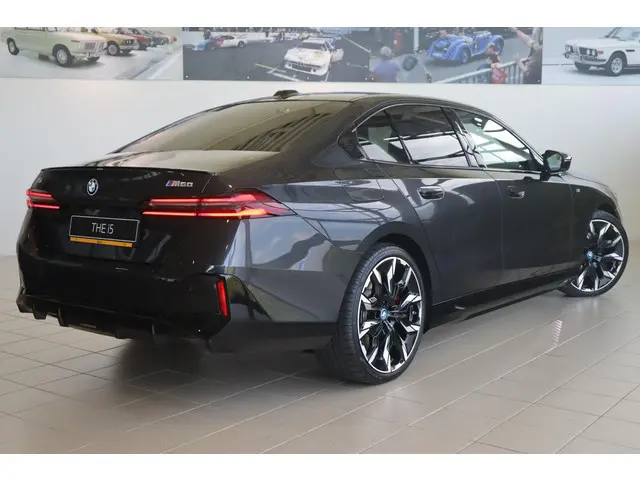 BMW i5 2