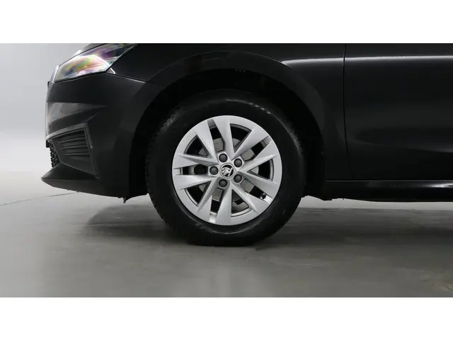 Škoda Fabia 1.0 MPI 80pk Ambition 2023 Benzine 11