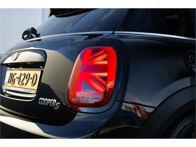 MINI Cooper S Mini Chili Serious Business 2015 Benzine 16