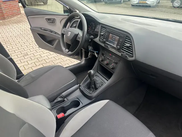 SEAT Leon ST 1.2 TSI Style 2015 Benzine 21