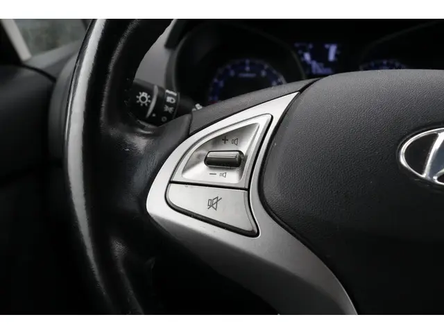 Hyundai ix20 1.4i Go! 2015 Benzine 16