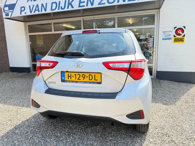 Toyota Yaris 1.0 VVT-i Connect 1e eigenaar 2019 Benzine 6