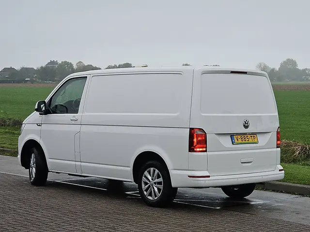 Volkswagen Transporter 2.0 TDI 2019 Diesel 6