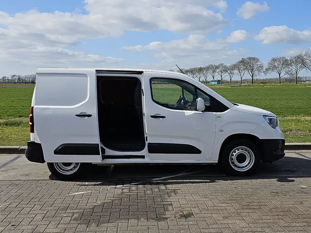 Opel Combo 1.5 2020 Diesel 12
