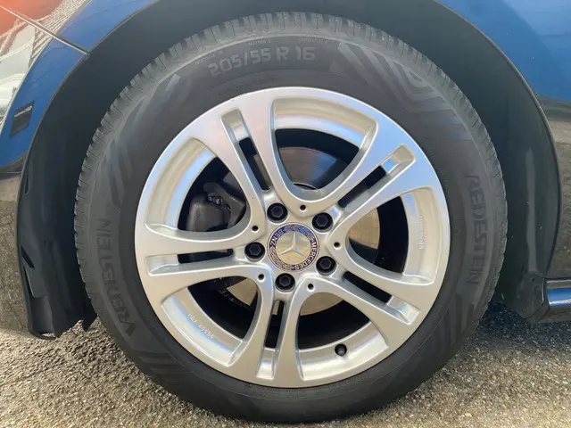 Mercedes-Benz A-Klasse 180 4U3 2013 Benzine 27