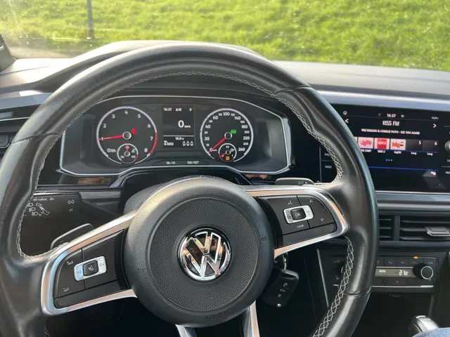 Volkswagen Polo 1.0 TSI R Line 2018 Benzine 6