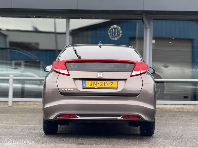 Honda Civic 1.8 Comfort 2012 Benzine 4