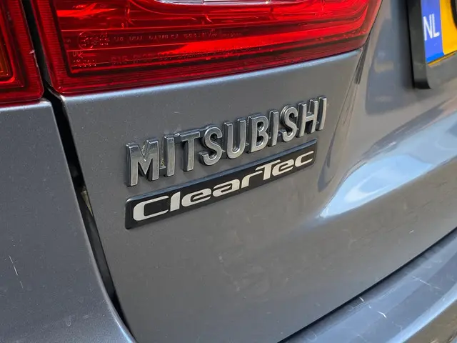 Mitsubishi ASX 1.6 Cleartec Invite+ 2015 Benzine 25
