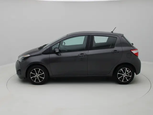 Toyota Yaris 2
