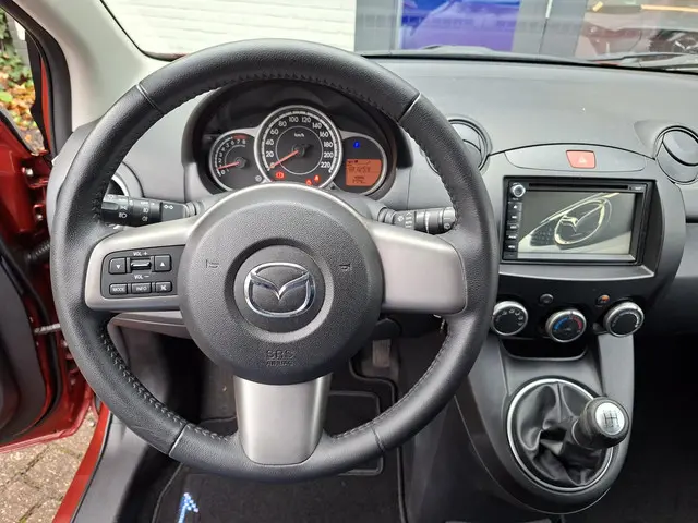 Mazda 2 1.3 Hanabi 2013 Benzine 9