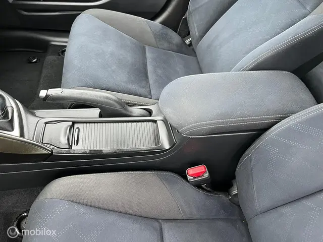 Honda Civic 1.4 Sport Business Edition 2014 Benzine 31