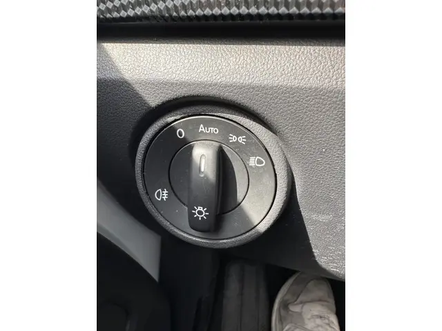 Volkswagen up! 1.0 BMT move up! 2019 Benzine 9