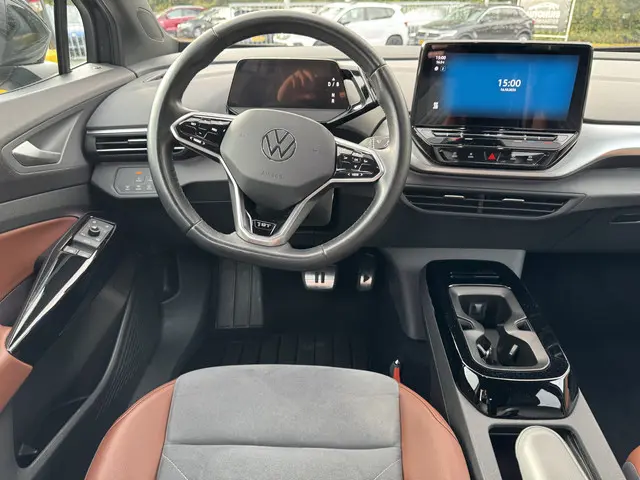 Volkswagen ID.4 First 77 kWh 204pk 2020 Elektrisch 35