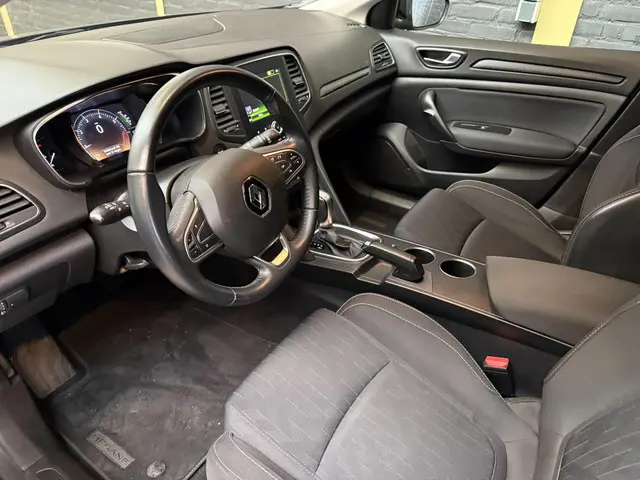 Renault Mégane Estate 1.3 TCe Limited 2020 Benzine 12