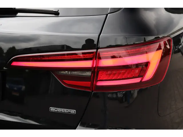 Audi A4 Avant 2.0 TFSI Quattro Sport S line 2018 Benzine 27