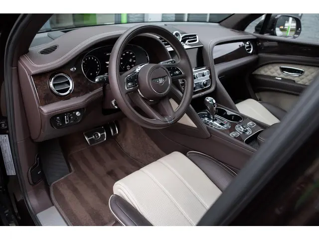 Bentley Bentayga 3.0 V6 Hybrid 2022 Hybride Benzine 11