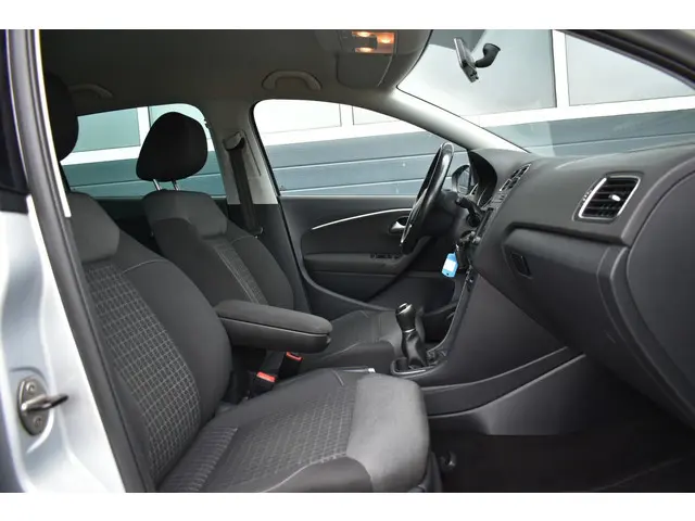 Volkswagen Polo 1.2 TSI R-Line Comfortline 2016 Benzine 15