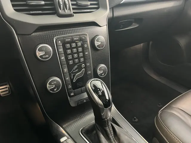 Volvo V40 T3 Polar+ Sport Automaat 2019 Benzine 15