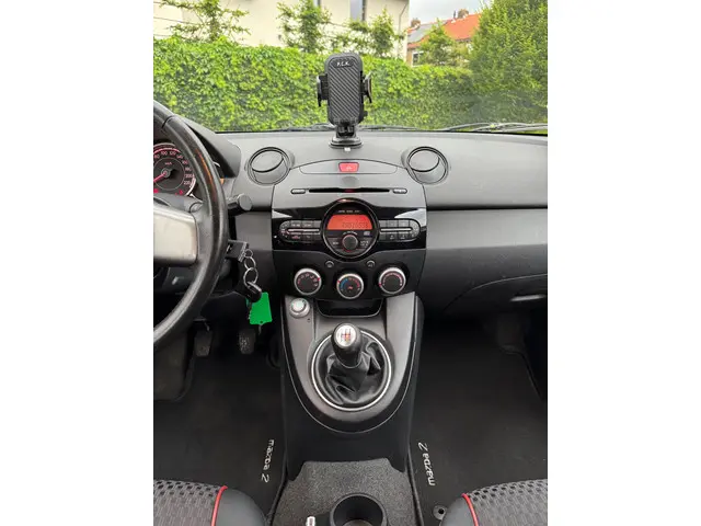 Mazda 2 1.3 BIFUEL GT LPG G3. 2013 LPG/Gas 5