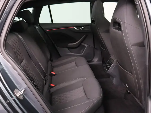 Škoda Scala 1.0 TSI Sport Business 2021 Benzine 27