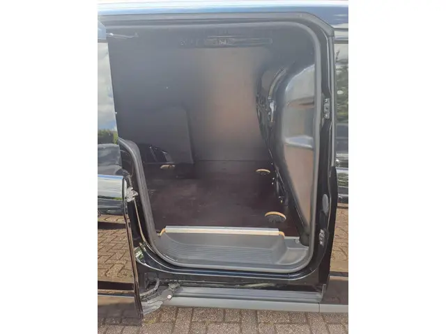 Ford Transit Connect 1.5 TDCI L2 Sport 2017 Diesel 31
