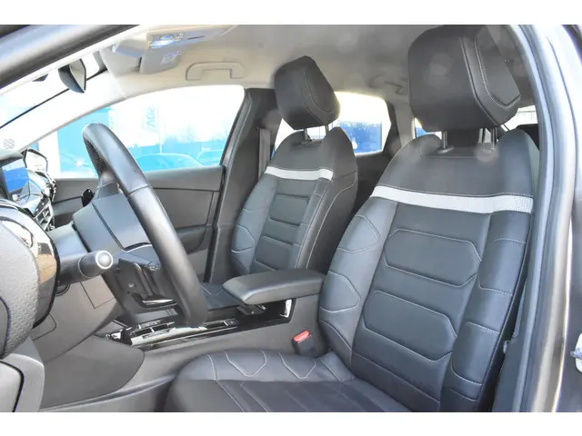 Citroën C4 Puretech EAT8 Shine 2021 Benzine 2