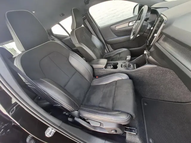 Volvo XC40 1.5 T3 R-Design 2020 Benzine 29