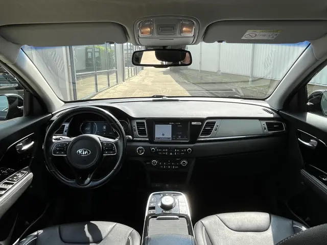 Kia e-Niro ExecutiveLine 64 kWh 2019 Elektrisch 6