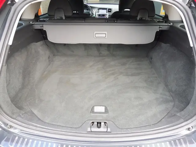 Volvo V60 1.6 T4 Kinetic 2013 Benzine 21